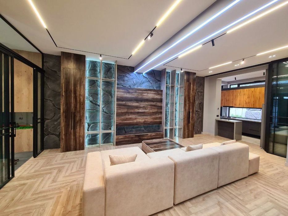 Ул.Шукура Бурханова ( Центр Луначарского )