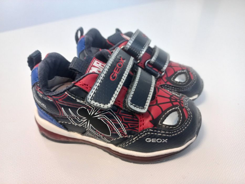 Adidasi Geox nr 20