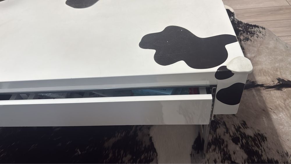 Masă print vacă 110 cm lungime si 70 cm latime