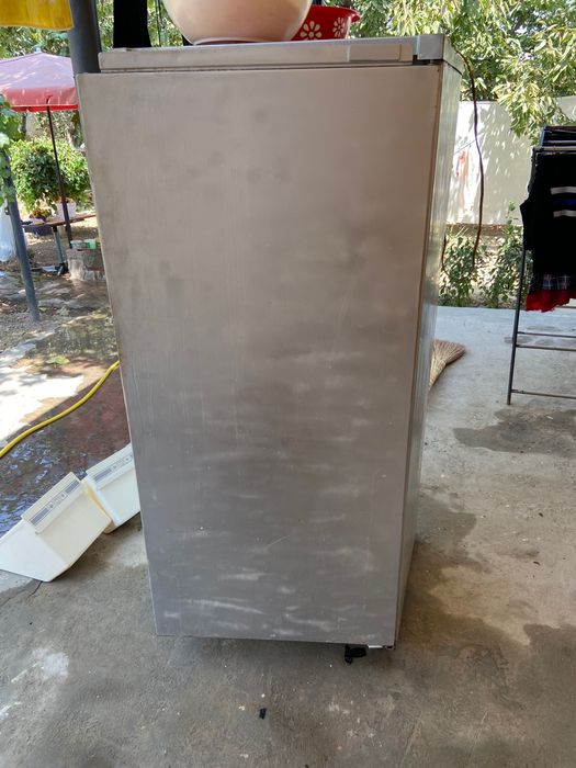 xolodilnik b/u sotiladi