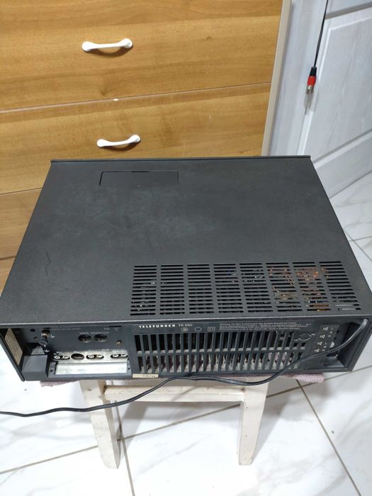 amplituner TELEFUNKEN tr550