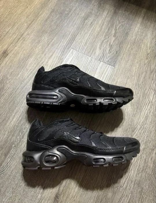 Nike Air Tn 42/43/44 noi/new
