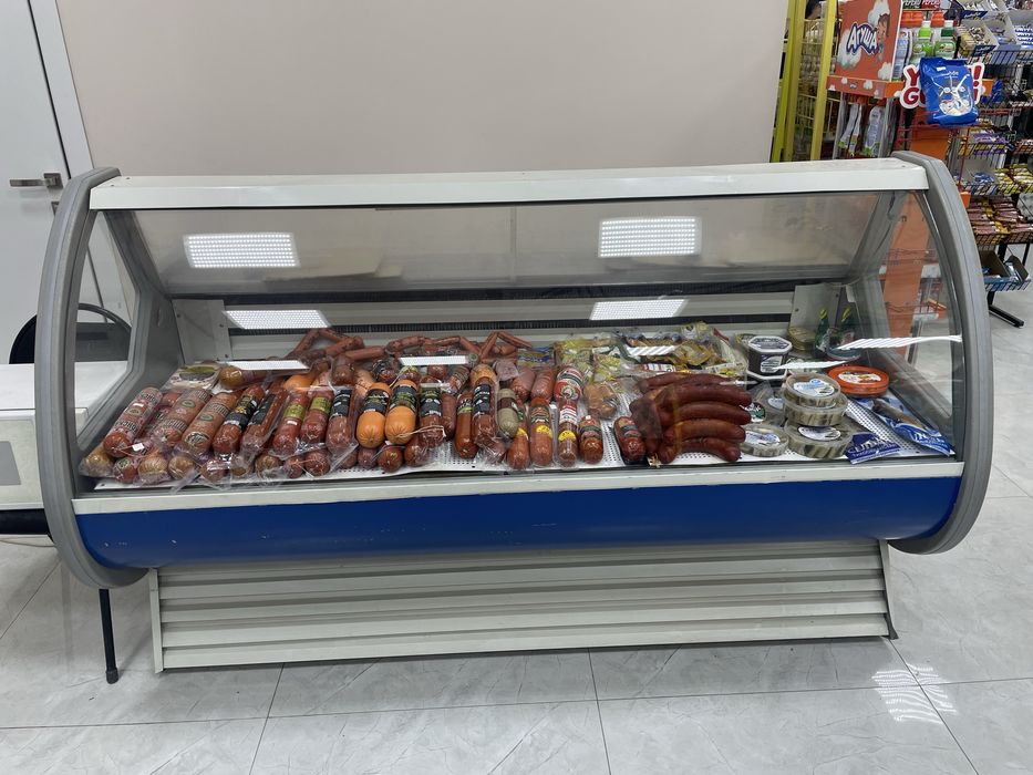 Холодильник для магазина