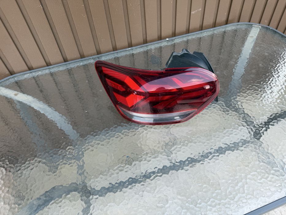 Stop stanga dacia logan 3