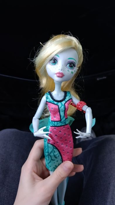 Продам куклу монстер хай лагуна Блю