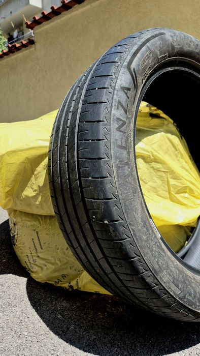 Bridgestone Alenza 235/50/20