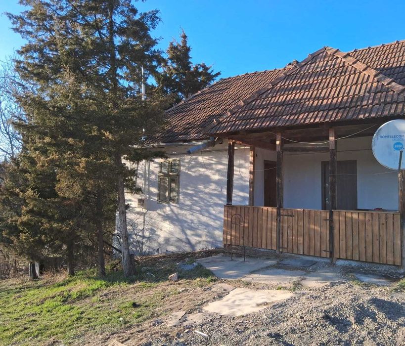 Casă de închiriat  în Săbed