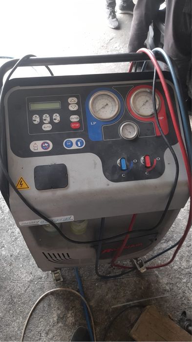 Reparatii aparate Clima Robinair bosch Mahle denso ctr