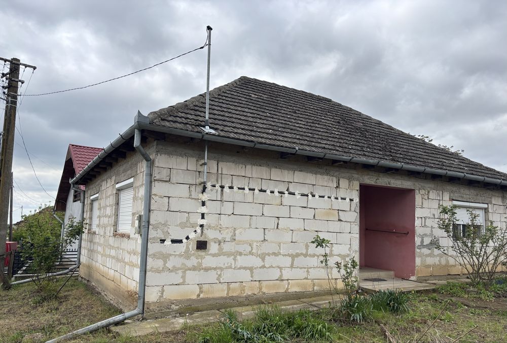 Casa de vânzare