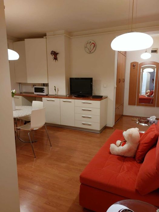 Apartament 68 mp utili