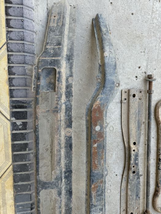 Запчать на газель швелер на бампер и бампер есть