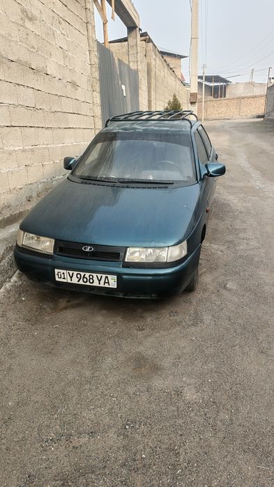 Lada 2110 sotiladi