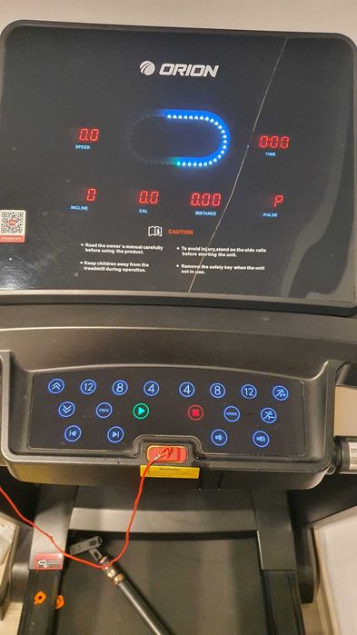 Bandă de alergat ORION Sprint C6 – 4 CP, 20 km/h, înclinare automată, Bluetooth