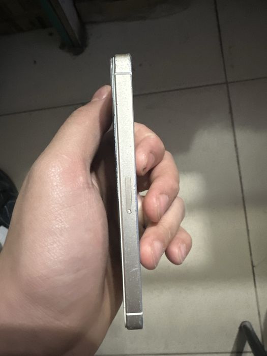 Айфон se(1 поколение)