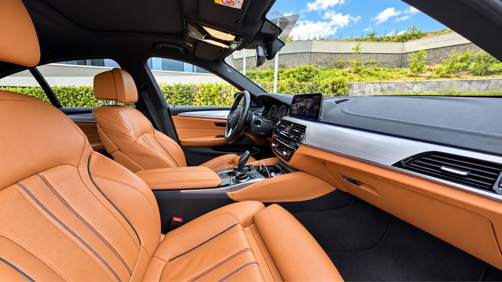 BMW 530d xDrive G30 265CP | Istoric Complet | HUD | 360° | Trapă | ACC