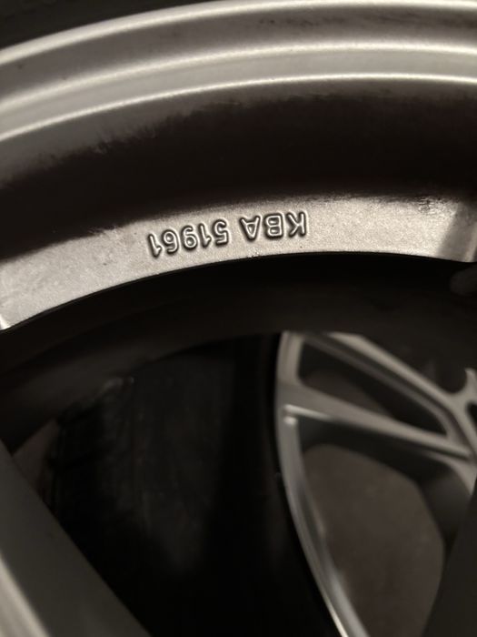 4бр гуми 225/65/17 Bridgestone с OEM 17" джанти Subaru