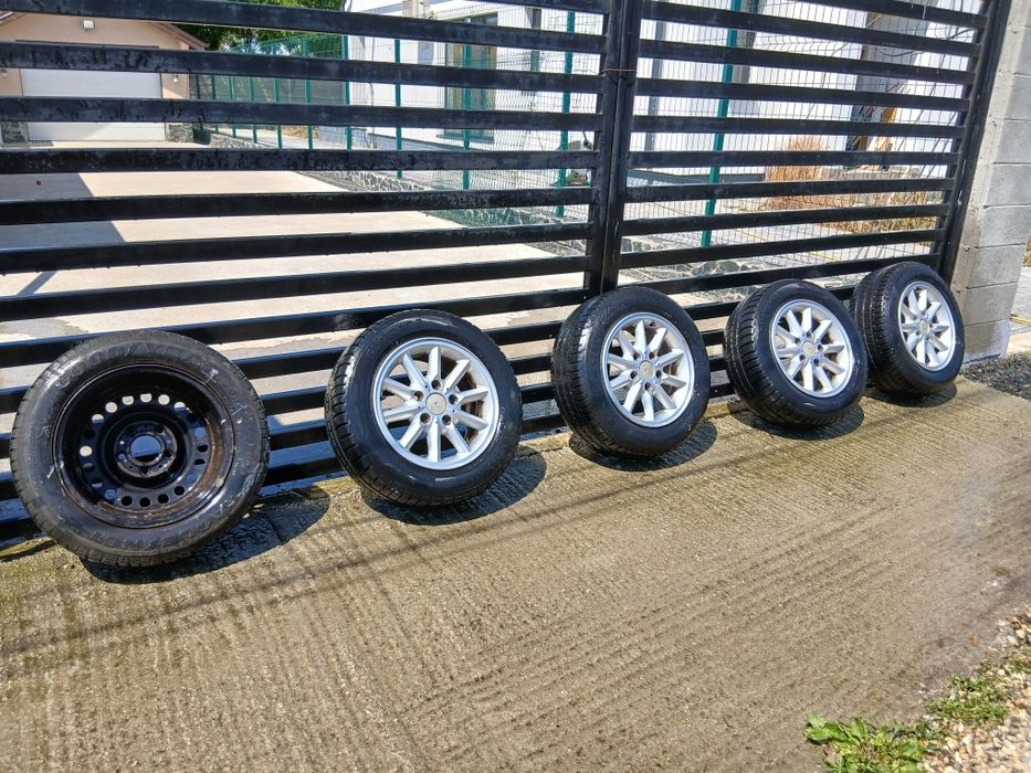 690 lei Set 5 jante aliaj BMW E36 ,rezerva originala ,anvelope in stare buna DOT 2017