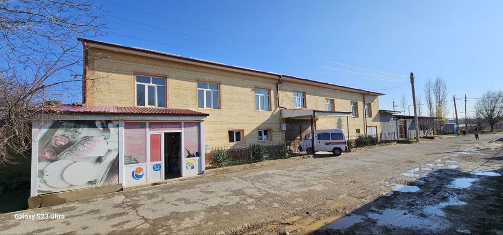 Qibray tumanida Uchastka sotiladi yurub turgan dokoni bilan