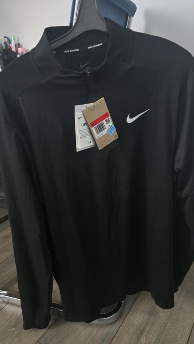 Продам  рашгард Nike Running