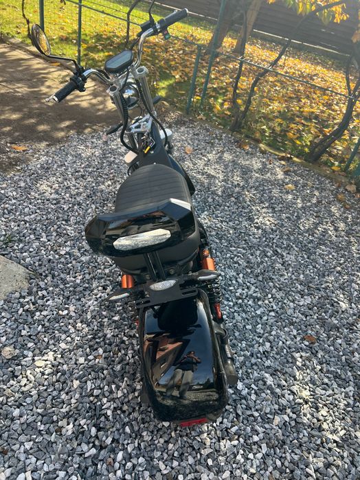 Vând scuter electric Harley 20 ah 1200 Wh