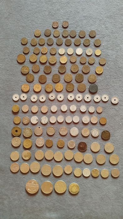 Монеты продаю разные, разных времён