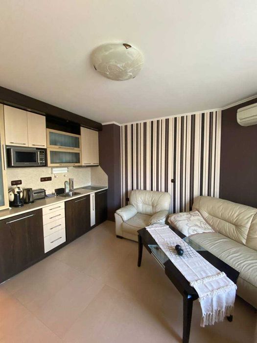 Дава се под наем Двустаен апартамент в Несебър - 55 кв.м за 500 € - Снимка #1