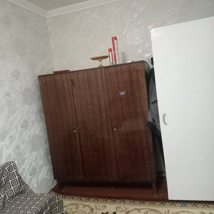 Старый мебели срочно сотилади