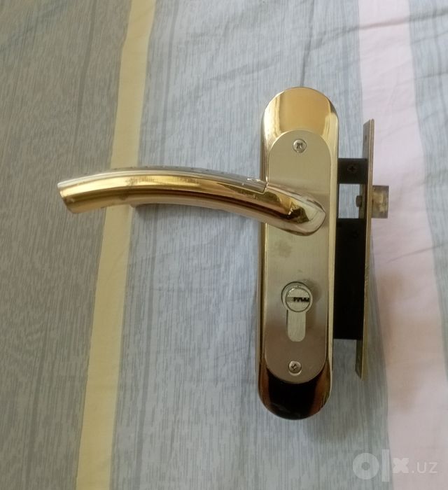 Замок  б/у ключа нет