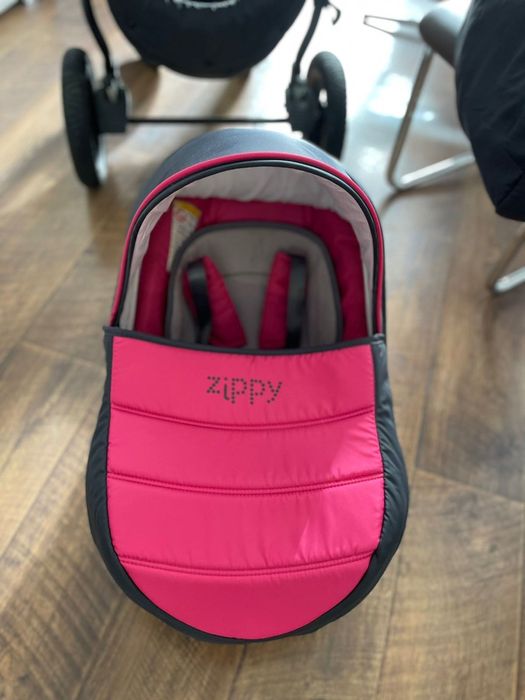 Детска количка Zippy