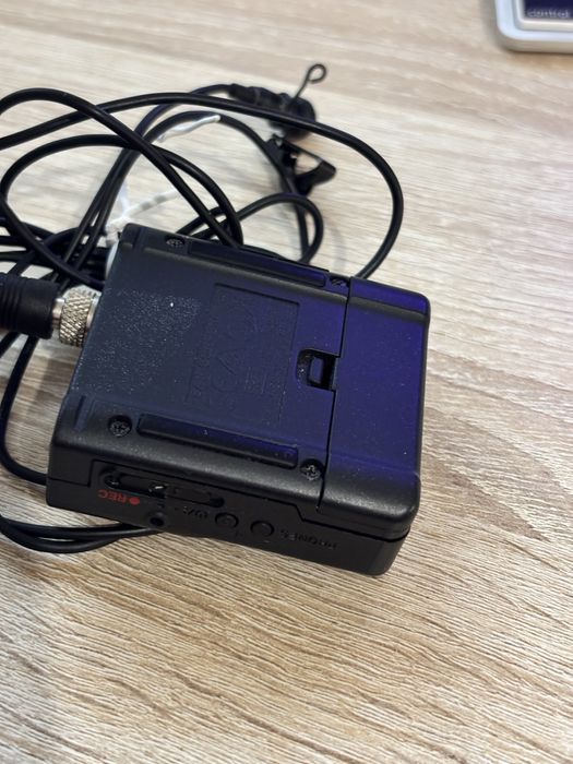 Lavaliera recorder audio Tascam DR-10L