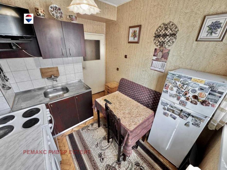 Продава се Двустаен апартамент в Русе, Централен южен район - 66 кв.м за 1637 €/кв.м - Снимка #9