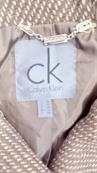 Продам пальто бренд оригинал Кельвин!