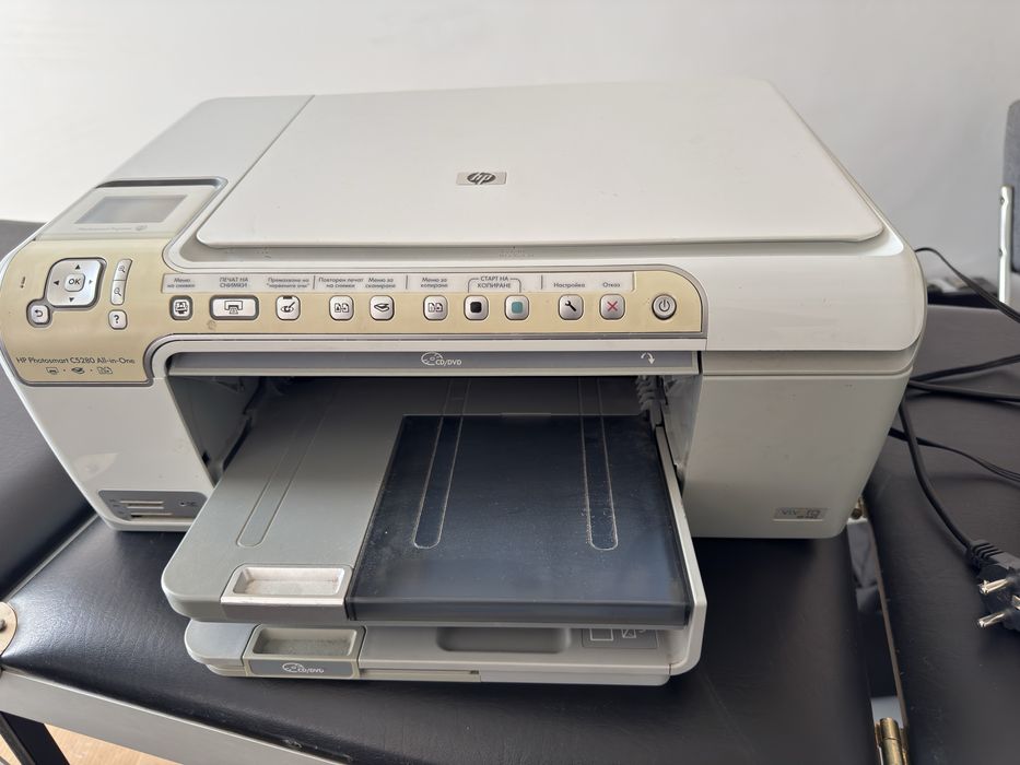 Цветен принтер, скенер и копир - 3 в 1 - hp - Hewlett Packard и за директен печат на снимки от картата на фотоапарата, без компютър!!!