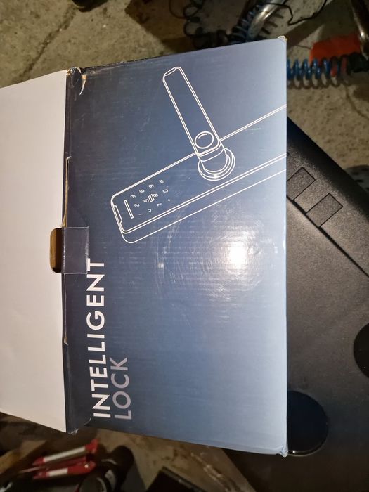 Incuietoare usa smart