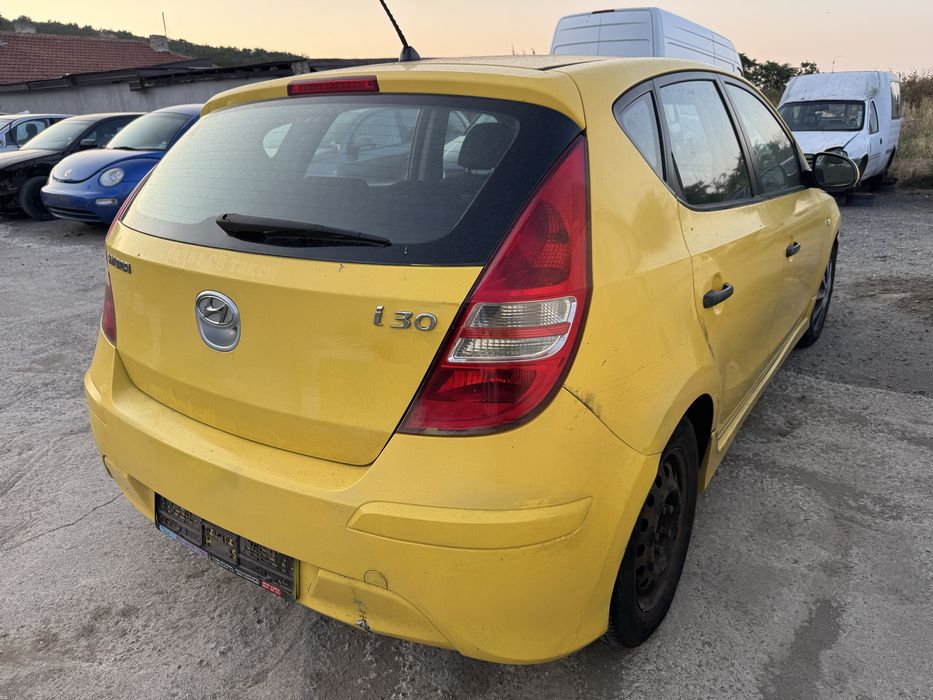 Hyundai i30 1.4i 109hp 2010г На части