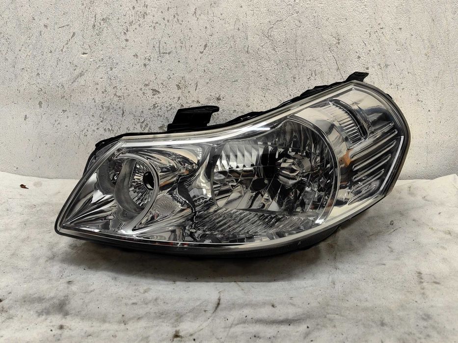 Фар сузуки  Suzuki SX4