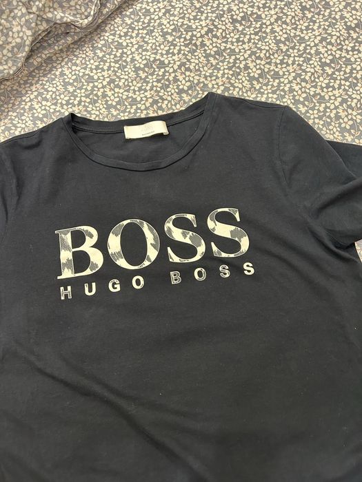 Тениски GUESS /AX/BOSS /рокля GUESS