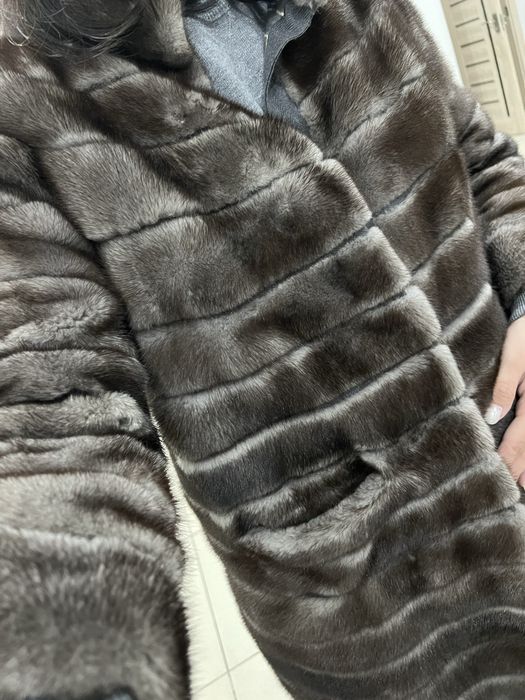 Продам норковую шубу