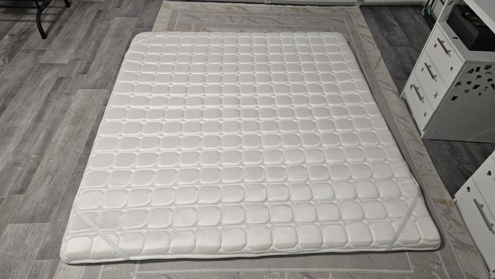 Матрас и на матрасник