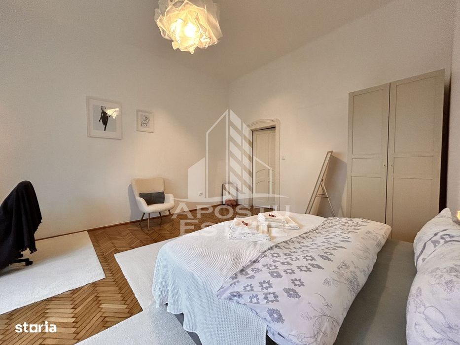 Apartament, spatios etaj 1, vedere in Piata Victoriei — fotografia 3