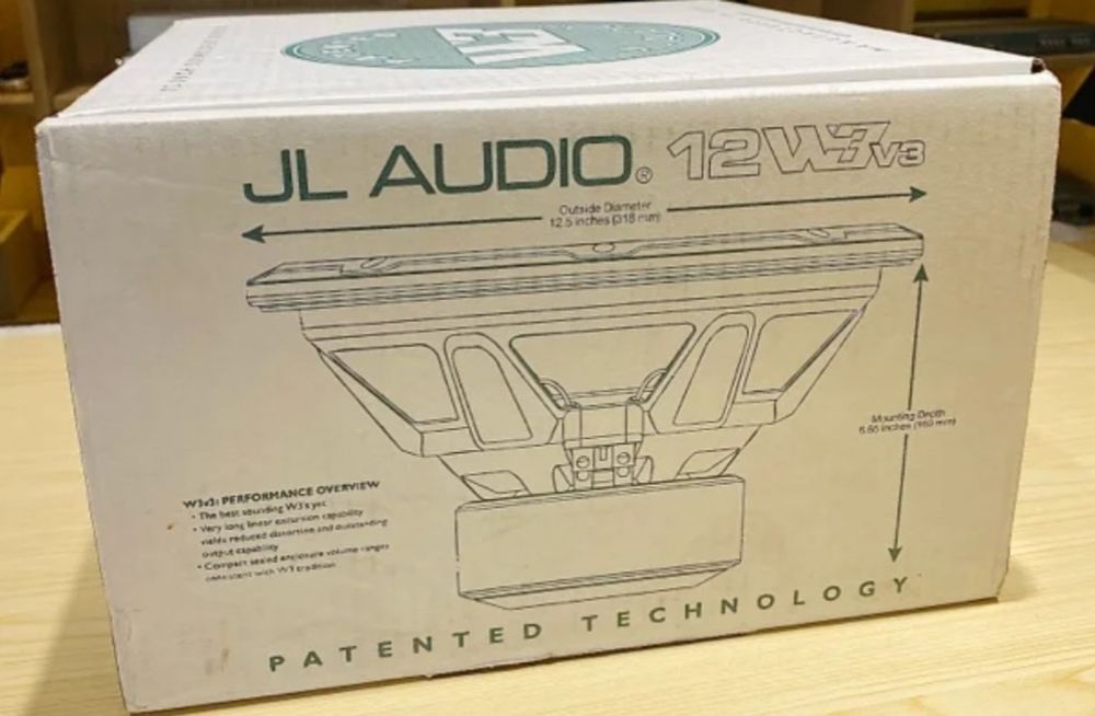 JL audio 12w3v3-4 Subwoofer