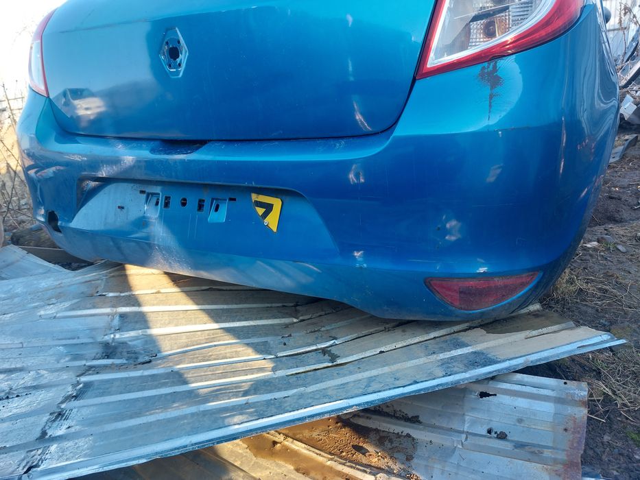 bara spate renault clio 3 2010