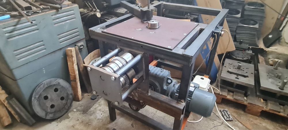 Машина за огъване на ковано желязо