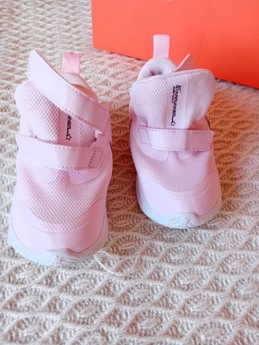 Маратонки Адидас Найк