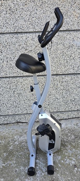 Велоергометър в 8 скорости на натоварване и дисплей