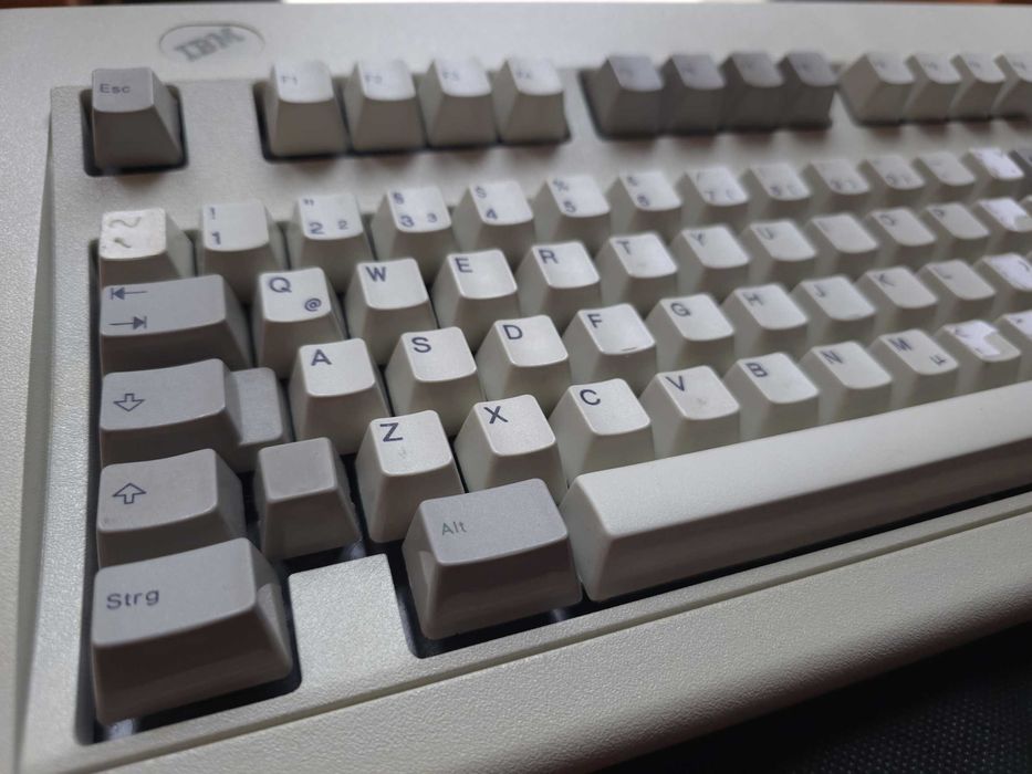 IBM Model F/M клавиатури