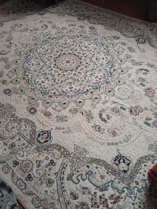 Ковер.                .