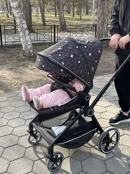 Продам прогулочную коляску