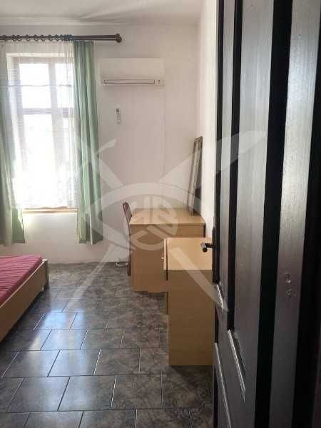 Продава се Къща в Карлово - 240 кв.м за 319 €/кв.м - Снимка #2