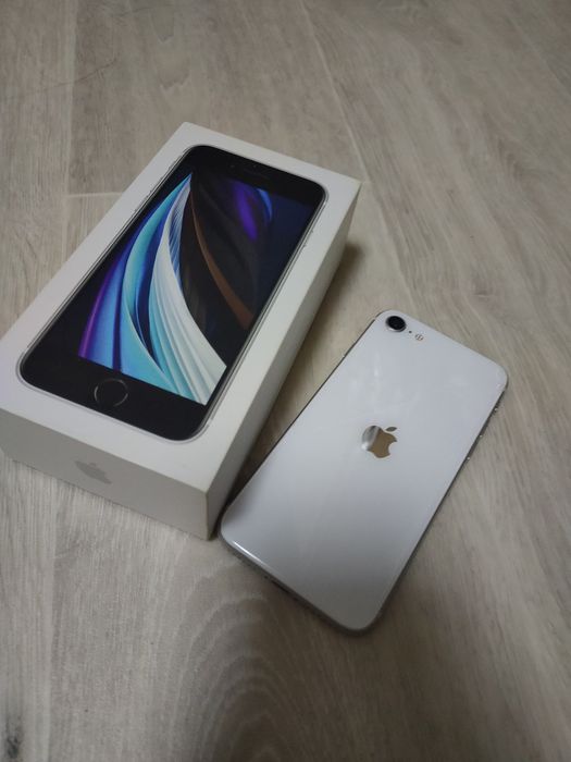 iPhone SE 64GB White